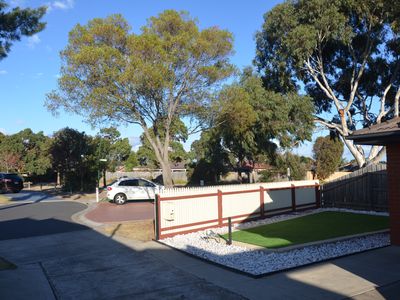 10 Manton Place, Roxburgh Park