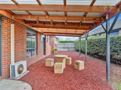 8 McCauley Street, Point Cook