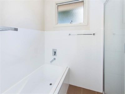 79 Staff Rd, Unanderra