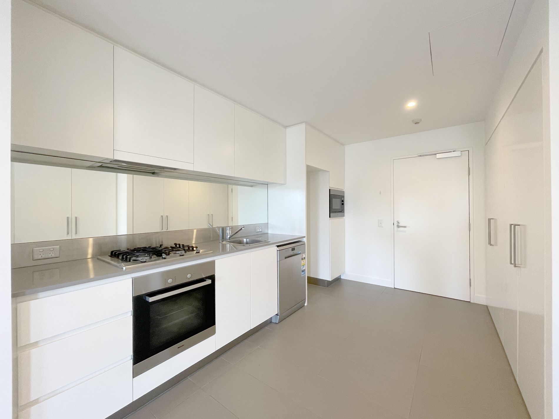 603 / 17 Grattan Close, Forest Lodge