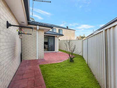 3 & 3A Sandover Court, Wattle Grove