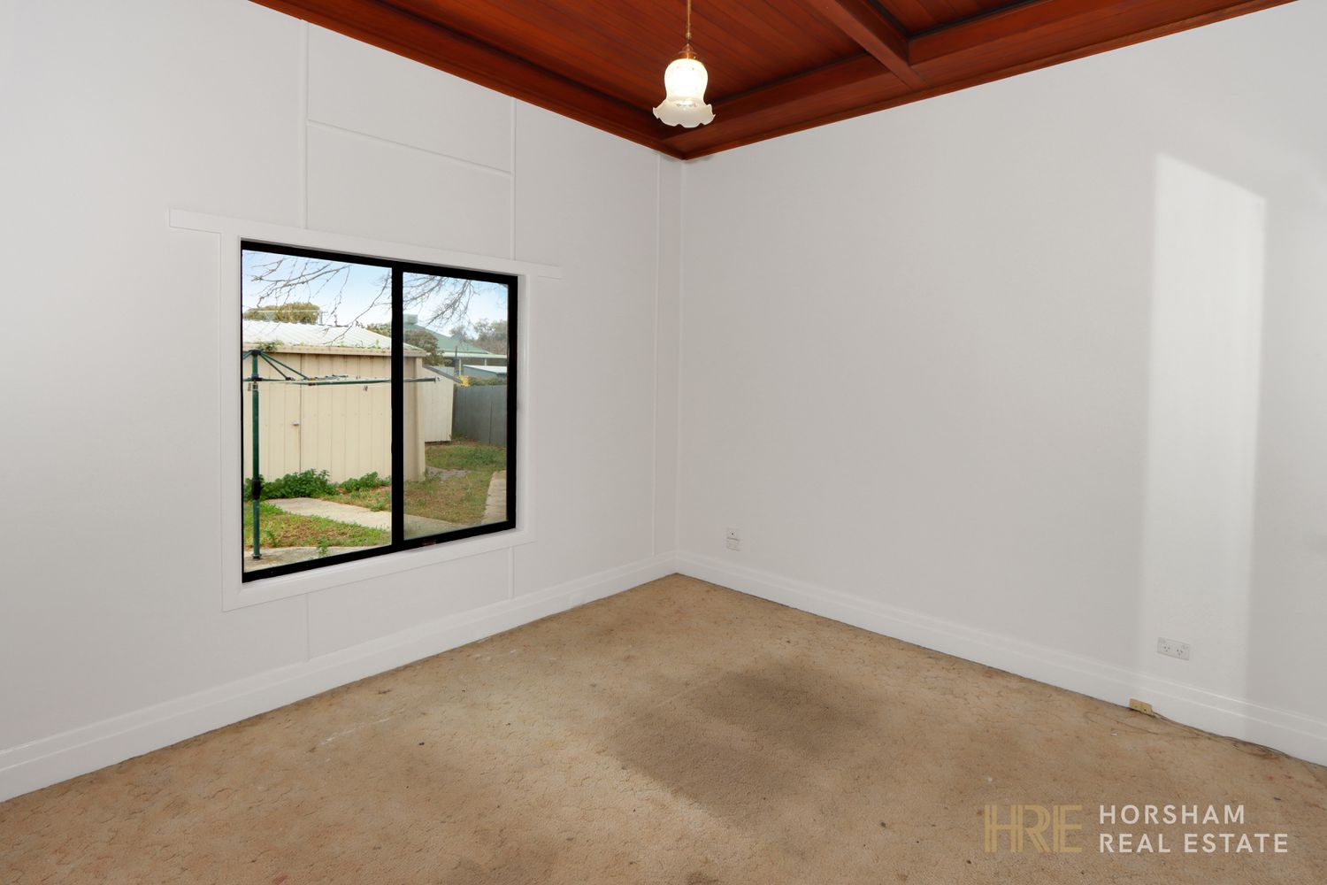 6 Railway Avenue, Horsham