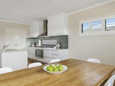 8 Lapin Grove, Wandana Heights