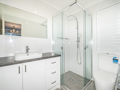 6 Jenniphur Court, Atwell