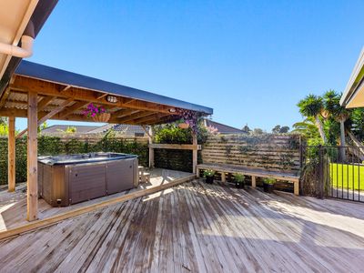 7 Omana Avenue, Shelly Beach, Helensville