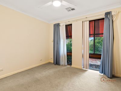 27 Lochee Way, Bull Creek