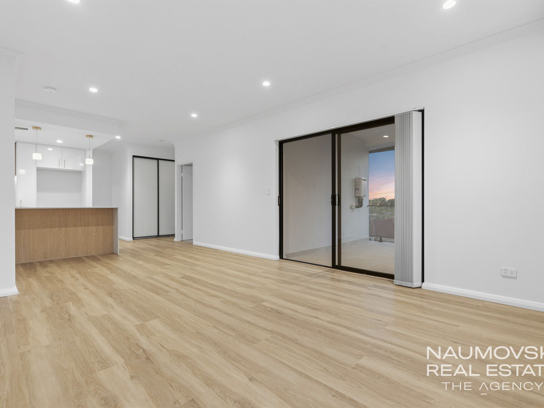 4 / 23 Peppering Way, Westminster