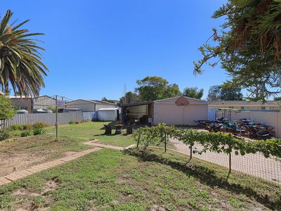 14 Hayes Court, Ravenswood