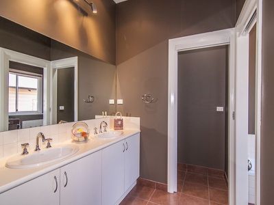 162 Main Street, Huonville