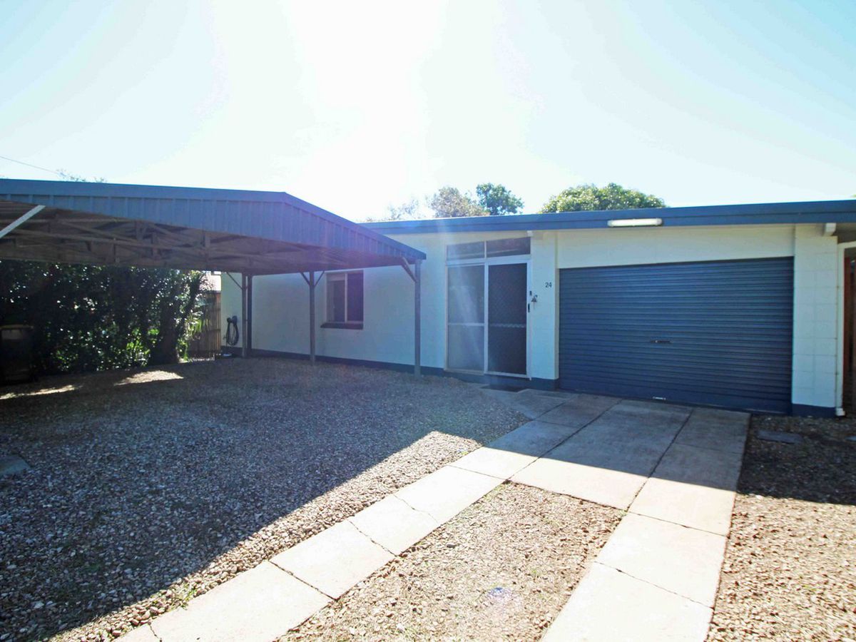 24 Azalea St, Atherton