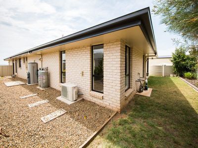 6 Bernard Crescent, Kingaroy