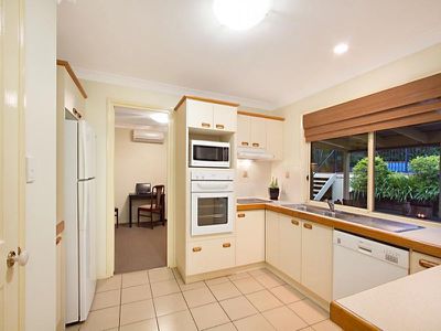 88 Passerine Drive, Rochedale South
