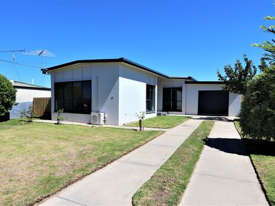 16 Newsham Avenue, Mount Gambier