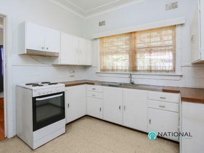 16 Tamplin Rd, Guildford