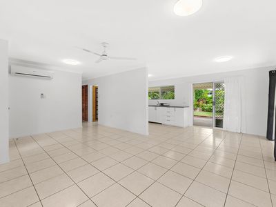 12 Quondong Close, Manoora