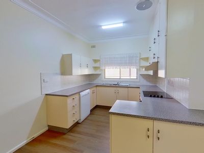 18 Laughton Street, Dubbo