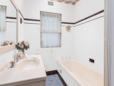 342 Northcliffe Drive, Lake Heights