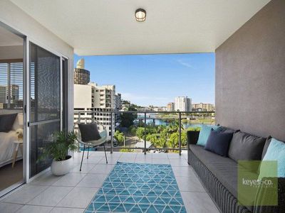 37 / 51-69 Stanley Street, Townsville City
