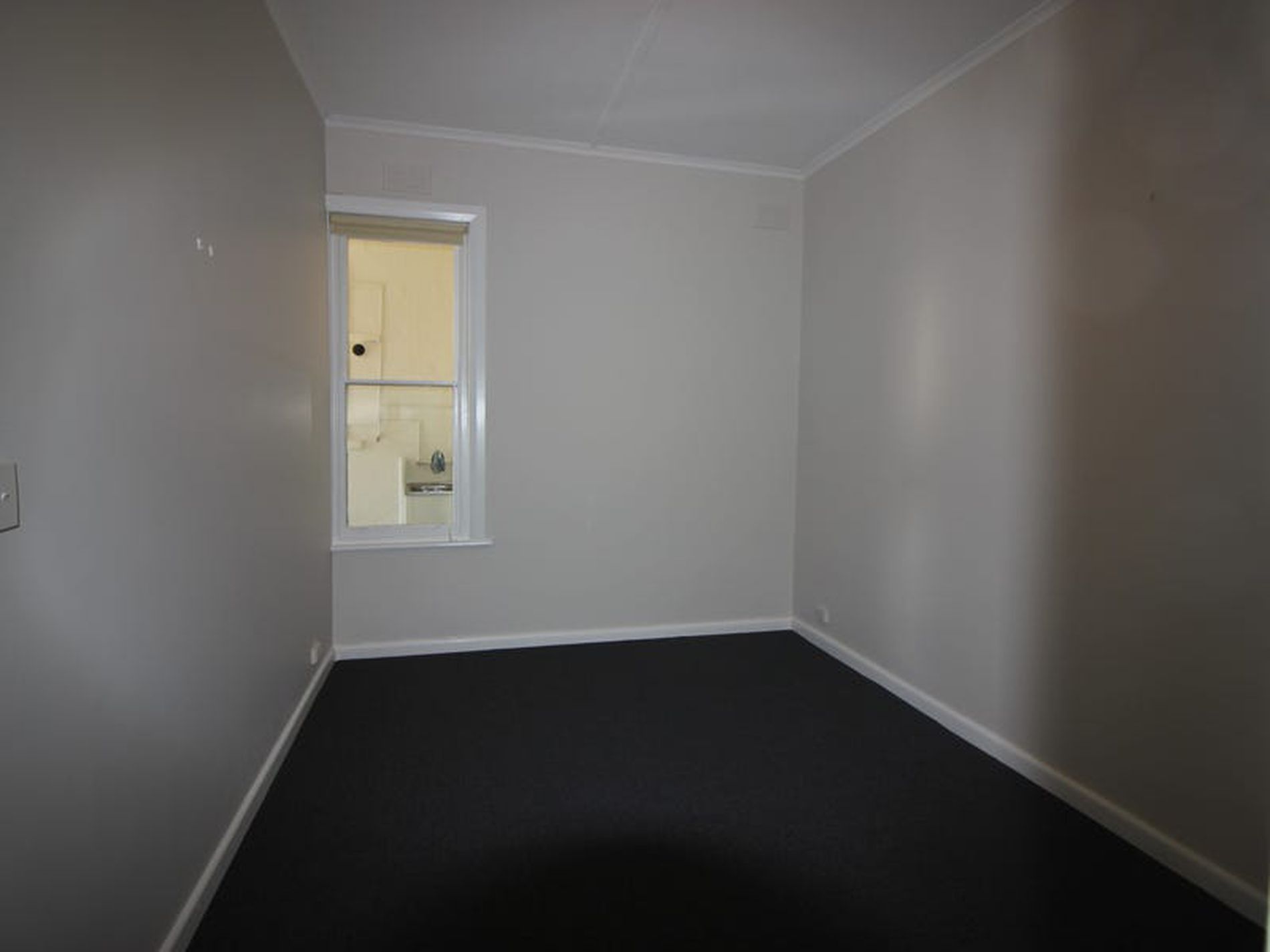 1 / 12 Thomas Street, Geelong West