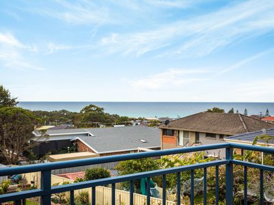 28 Hillside Crescent, Kianga