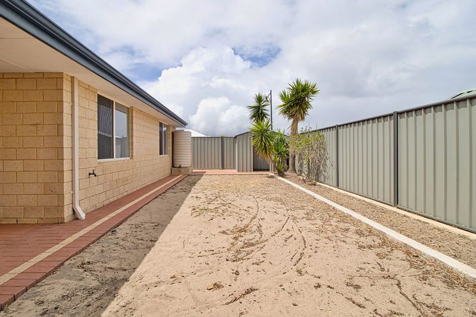 1 Ballaballa Close , Baldivis