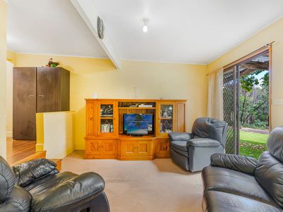 160 Buxton Avenue, Buxton
