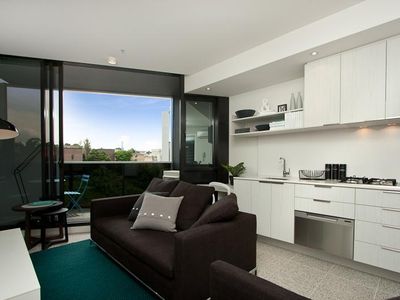 401 / 45 Claremont Street, South Yarra