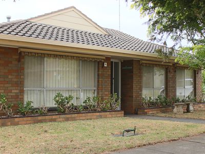 1 / 6 Glenleith Court, Geelong