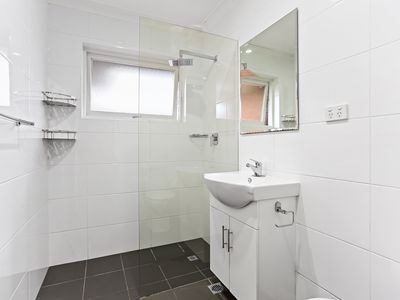 4 / 7 Fairmount Street, Lakemba