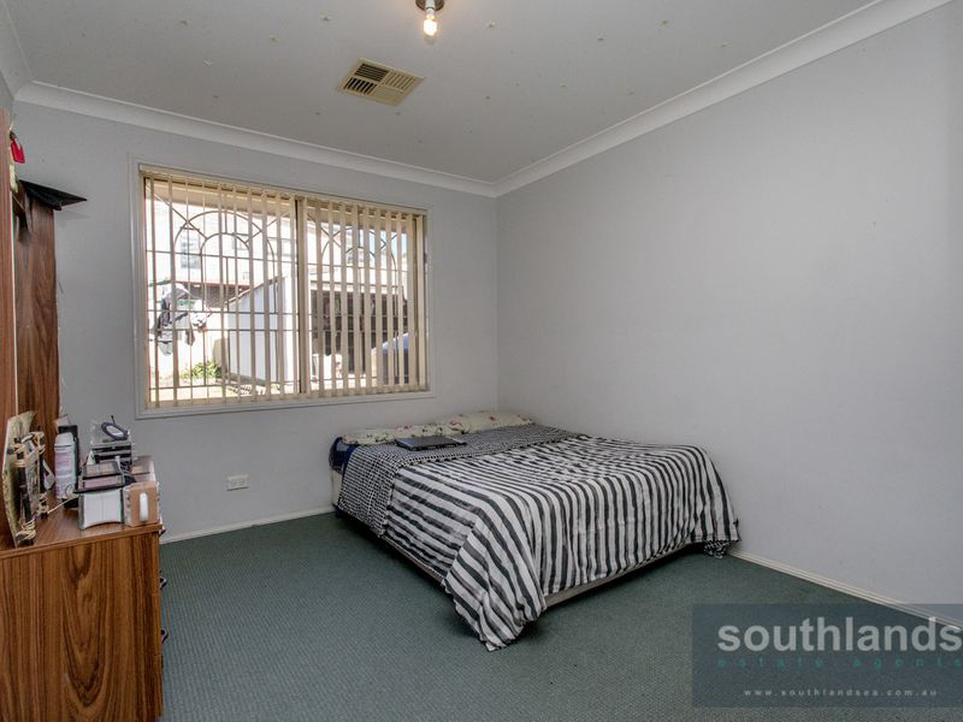 24 Anthony Crescent, KINGSWOOD