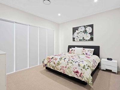 20 Aurora Avenue, Dunmore