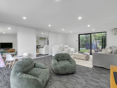 5 Parwan Close, Riverhills