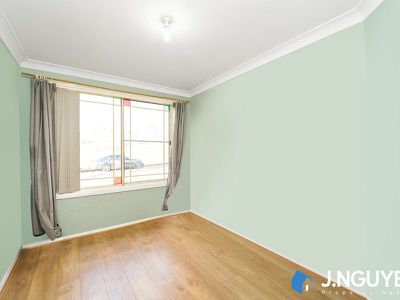 16 Heywood Close, Hinchinbrook