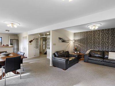 2 Dunleith Grove, Silverstream