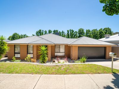 9 CRAIG CIRCUIT, Leneva