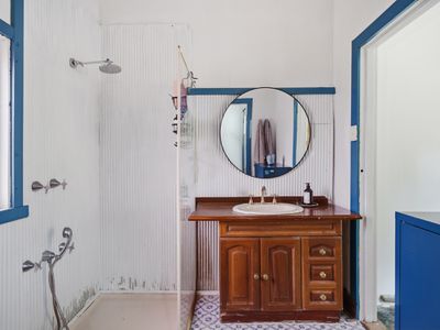 110 Bassett Lane, Hilldene