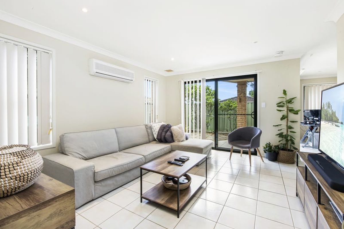 4 / 92 Bronzewing Drive, Erina