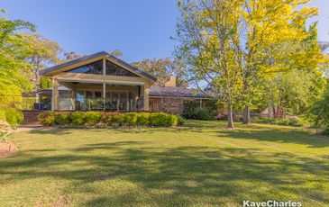 2 Thomson Road, Beaconsfield Upper