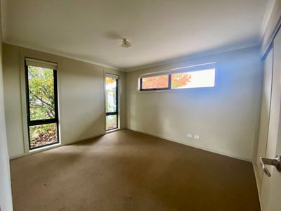 2 / 181 Riversdale Drive , Tarneit