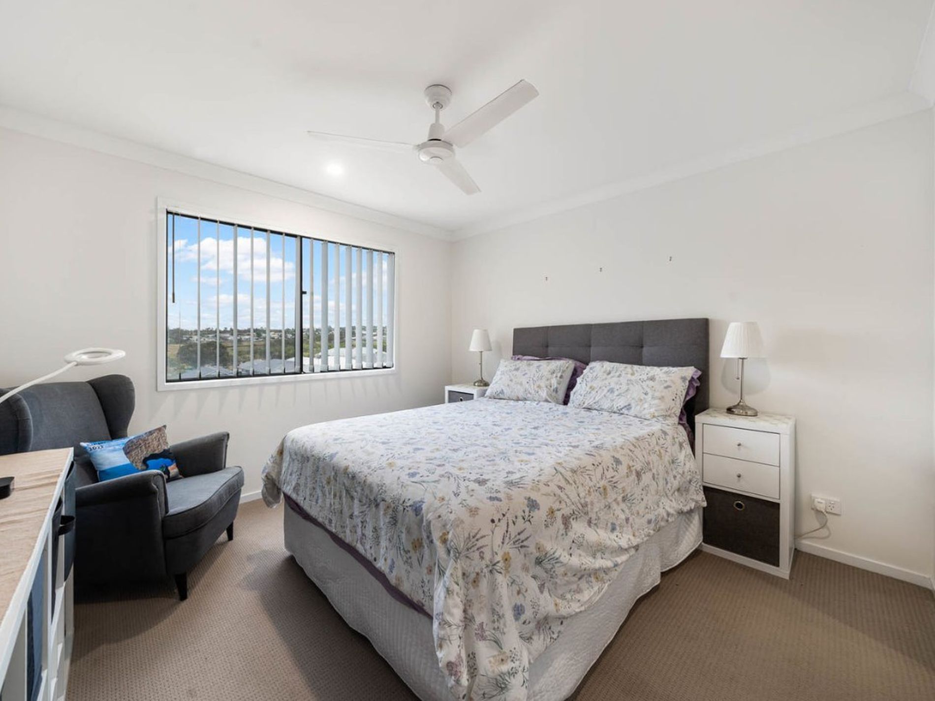 2/17 McInnes Crescent, Glenvale