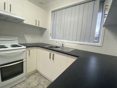 4 / 18 Beverley Avenue, Warilla