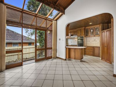 16 Outlook Rise, Bundoora