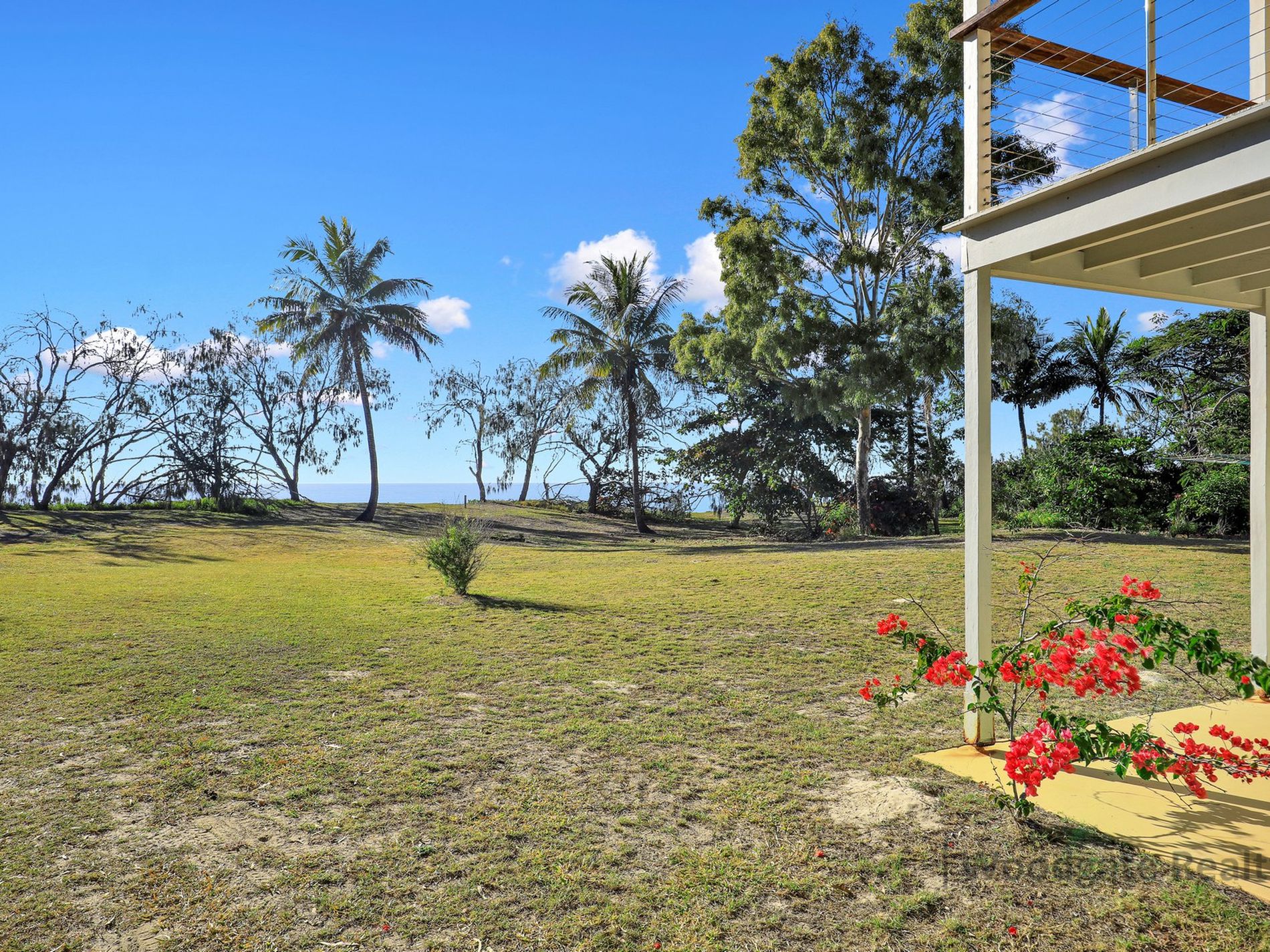 16 THEODOLITE CREEK DRIVE, Woodgate