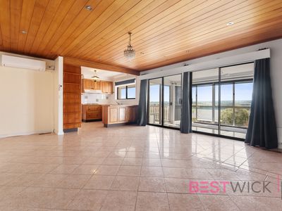 15 Beavis Place, Llanarth