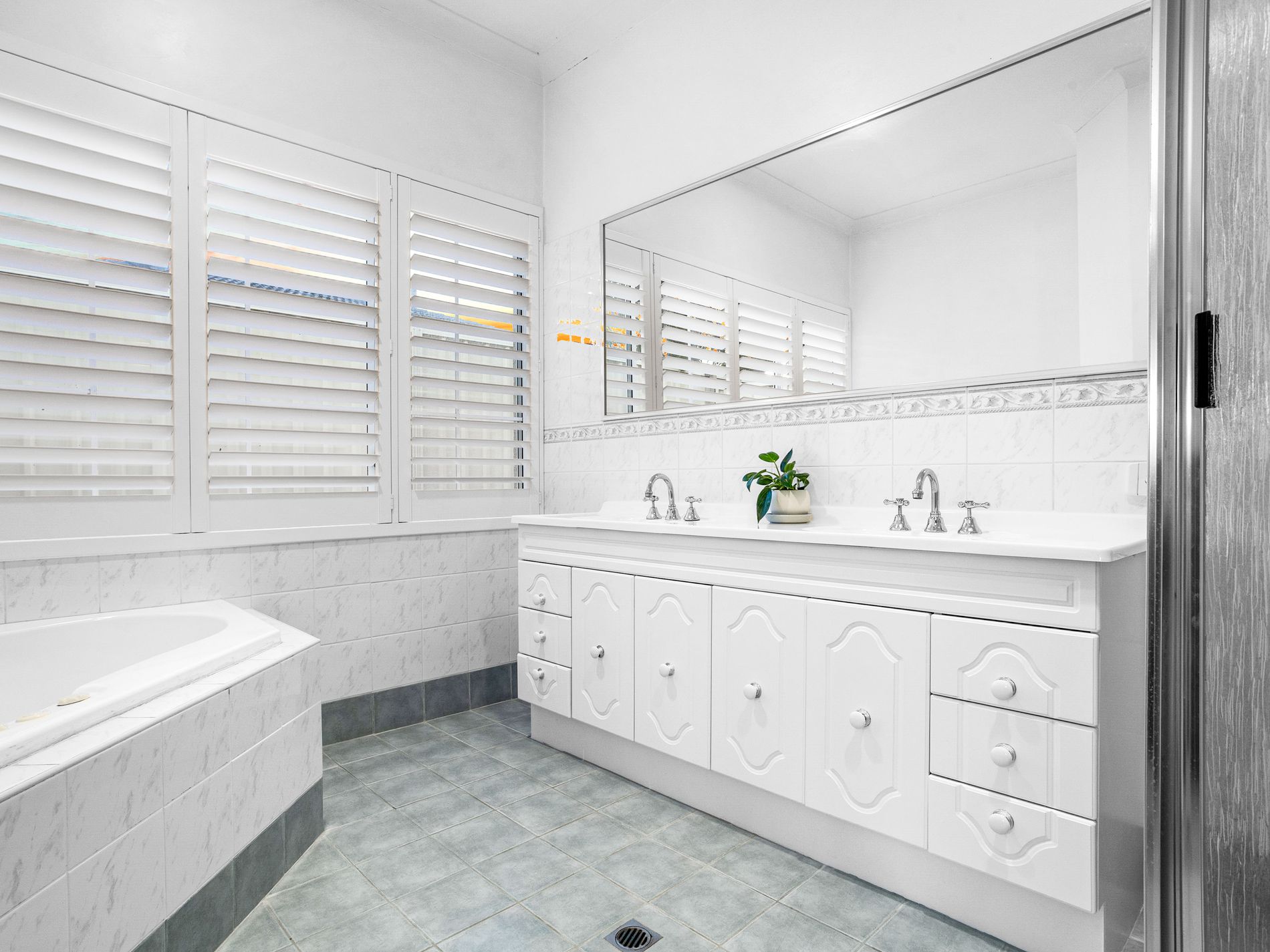 62 Kingsmill Gardens, Winthrop