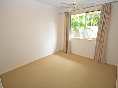 14 Topaz Circuit, Urangan