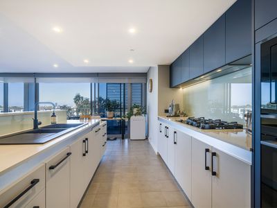407 / 30 The Circus, Burswood