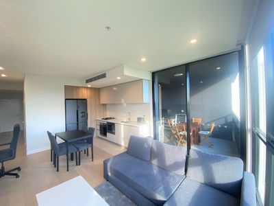 640 / 9 Maple Tree Road, Westmead