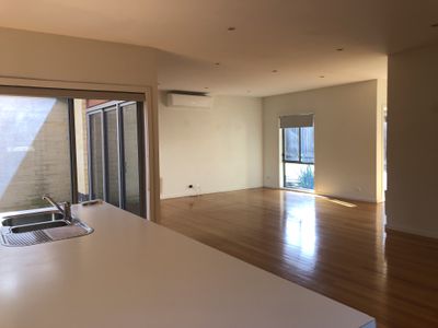 2/13 Fogarty Avenue, Highton