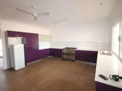 211 WEIR ROAD, Toll